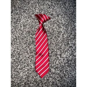 NWOT‎ baby boy red/white strip clip on size 12-24 months